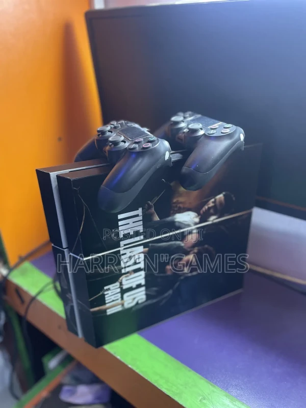 Playstation4 Customize With Games 500gig